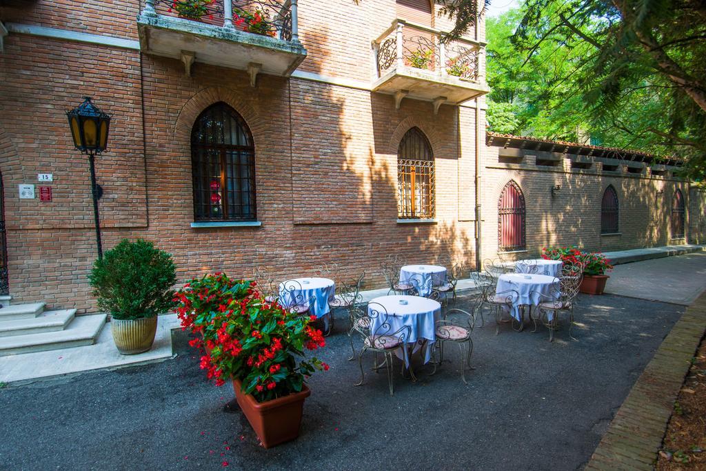 Hotel I Due Foscari Буссето Экстерьер фото