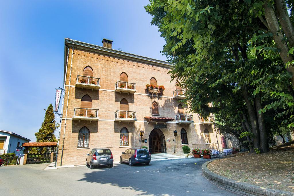 Hotel I Due Foscari Буссето Экстерьер фото